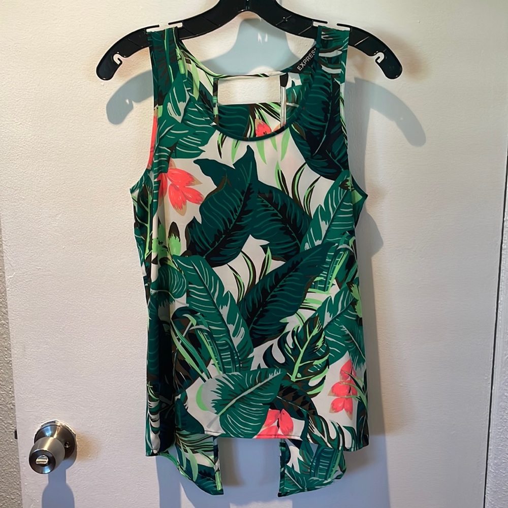 Express tropical print tank top. So cute for summertime!